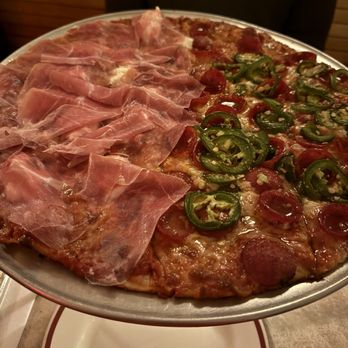 Emmett's On Grove - Half hot girl / half Mona Lisa - Pizza Near Me - New York, New York