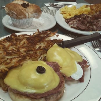 Jamms Restaurant - Rueben Benedict - Breakfast & Brunch Near Me - Las Vegas, Nevada Jamms Restaurant - Rueben Benedict - Breakfast & Brunch Near Me - Las Vegas, Nevada