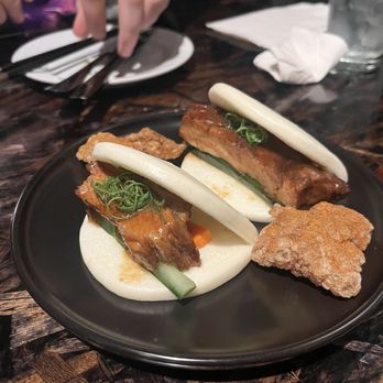 XO Restaurant - Slow braised pork Bao - Asian Fusion Near Me - Honolulu, Hawaii