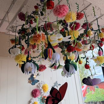 Buckland Pizza - Decorations - Pizza Near Me - Shelburne Falls, Massachusetts