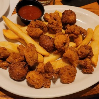 Cracker Barrel Old Country Store - fried chicken and french fries - American Near Me - Fredericksburg, Virginia Cracker Barrel Old Country Store - fried chicken and french fries - American Near Me - Fredericksburg, Virginia