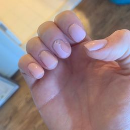 1 day after getting dip manicure. I went back the next day and they fixed it. Manicure lasted about 2 weeks.