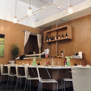 Pinto Thai Bistro - Sushi Bar Area - Thai Near Me - Seattle, Washington