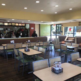 Del Taco - the inside of a del taco restaurant - Mexican Near Me - San Fernando, California