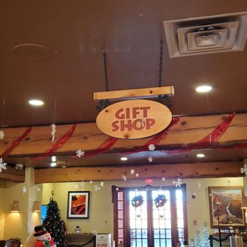 Courtyard by Marriott Page at Lake Powell - Gift shop had some great sales on magnets. - Hotels Near Me - Page, Arizona