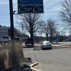 Cottage Cafe - Signage outside