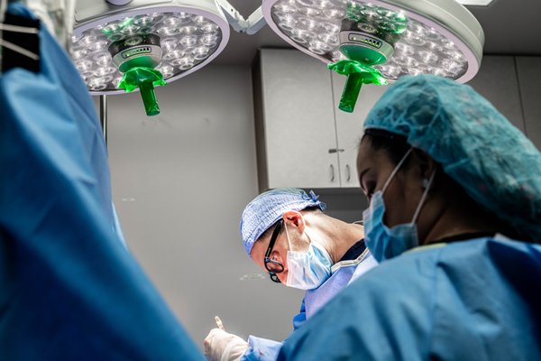 WILLIAM RAHAL, MD - BEVERLY HILLS PLASTIC SURGEON - Updated June 2026