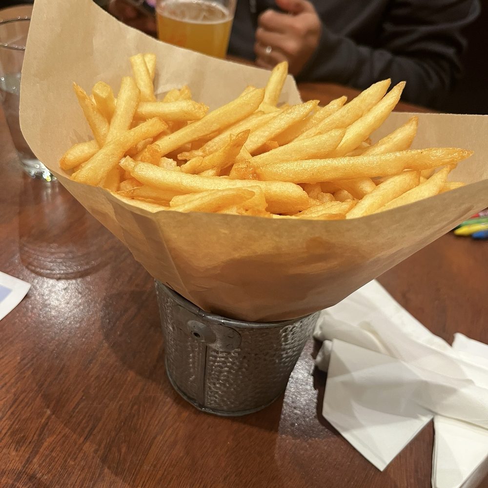 Barney's Gourmet Hamburgers - Small order of fries - Burgers Near Me - Berkeley, California Barney's Gourmet Hamburgers - Small order of fries - Burgers Near Me - Berkeley, California