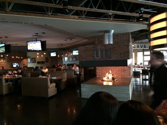 Brick House Tavern + Tap by null