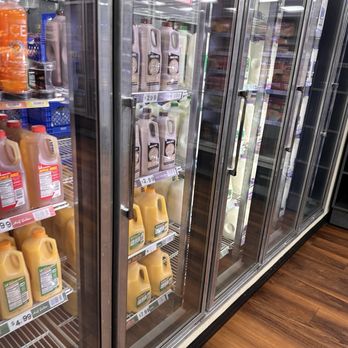 Braum's - Milk - Grocery Near Me - Greenville, Texas