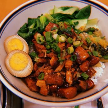 Bonkers' Chinese Burger - Taiwanese Braised Pork Rice Bowl 台式卤肉饭 - Noodles Near Me - Washington, DC, District of Columbia Bonkers' Chinese Burger - Taiwanese Braised Pork Rice Bowl 台式卤肉饭 - Noodles Near Me - Washington, DC, District of Columbia