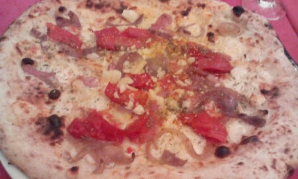 La Gatta Mangiona by null