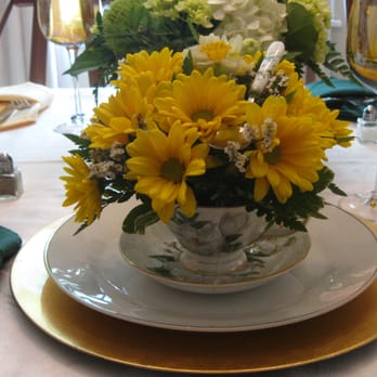 Woodman's Florist - Mother's Day place setting - Florists Near Me - Milford, New Hampshire Woodman's Florist - Mother's Day place setting - Florists Near Me - Milford, New Hampshire