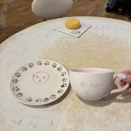 Plate and mug