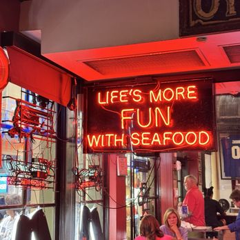 Acme Oyster House - Seafood Near Me - New Orleans, Louisiana Acme Oyster House - Seafood Near Me - New Orleans, Louisiana