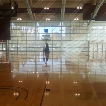 Gerald Ratner Athletic Center - Basketball court - Gyms Near Me - Chicago, Illinois