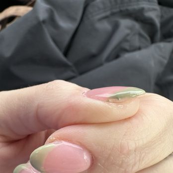 Natural Nails & Spa - Uneven polish - Nail Salons Near Me - Kansas City, Missouri Natural Nails & Spa - Uneven polish - Nail Salons Near Me - Kansas City, Missouri