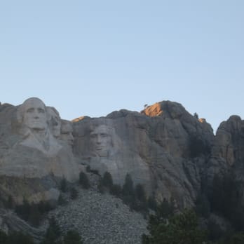 Mount Rushmore National Memorial - Landmarks & Historical Buildings Near Me - Keystone, South Dakota