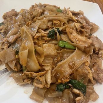 Nine & Nine Thai Kitchen - 59 Pad See Ew Noodles - Thai Near Me - Pasadena, California Nine & Nine Thai Kitchen - 59 Pad See Ew Noodles - Thai Near Me - Pasadena, California