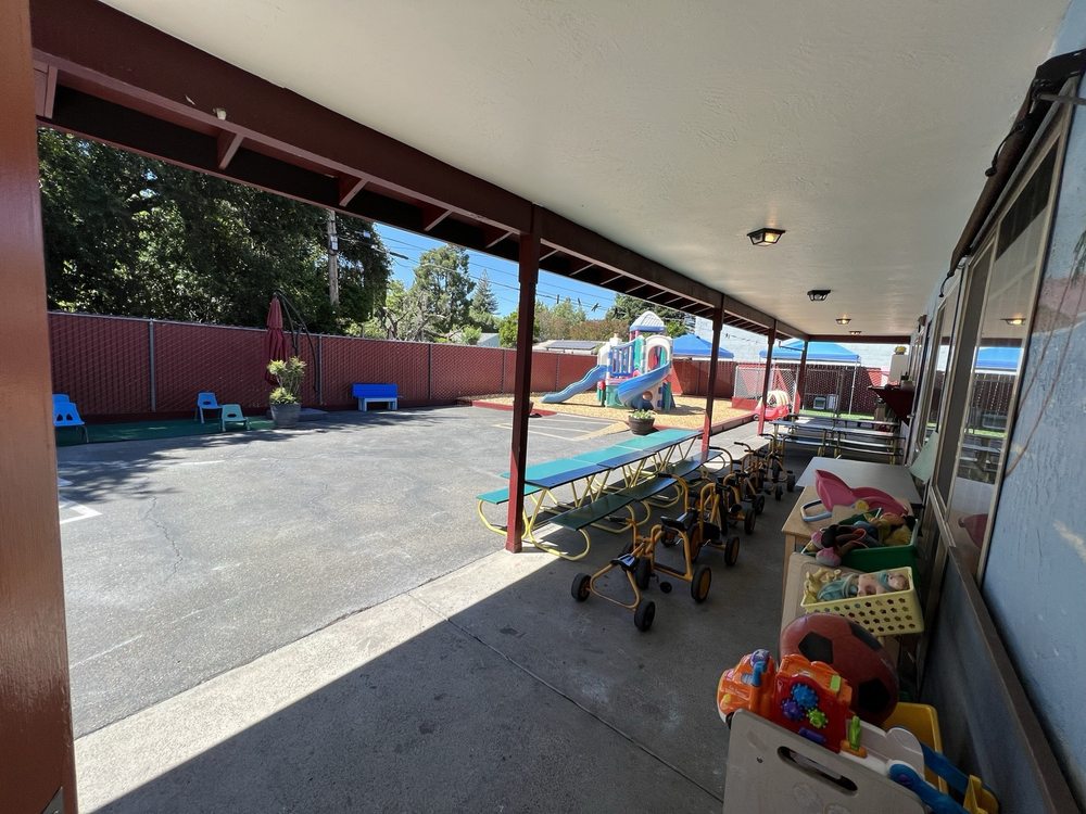Land Park Infant Center and Preschool - childcare center in Sacramento, CA