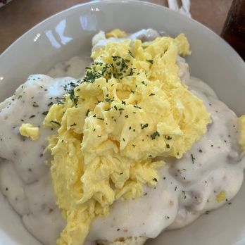 Skillets Cafe & Grill - Biscuits n Gravy n Eggs - Breakfast & Brunch Near Me - Hilton Head Island, South Carolina Skillets Cafe & Grill - Biscuits n Gravy n Eggs - Breakfast & Brunch Near Me - Hilton Head Island, South Carolina