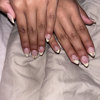 Crystal Nail Lounge - Nail Salons Near Me - Las Vegas, Nevada