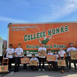 College Hunks Hauling Junk & Moving - Chicago Downtown