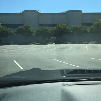Westfield Oakridge - Macy's entrance EMPTY. - Shopping Centers Near Me - San Jose, California Westfield Oakridge - Macy's entrance EMPTY. - Shopping Centers Near Me - San Jose, California