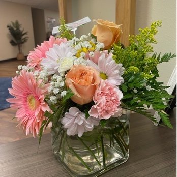 Hewitt Florist - This is what was sent.... - Florists Near Me - Waco, Texas Hewitt Florist - This is what was sent.... - Florists Near Me - Waco, Texas