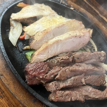 Blue Goose Cantina - 1/2 Pound Combo Fajitas - Tex-Mex Near Me - Grand Prairie, Texas Blue Goose Cantina - 1/2 Pound Combo Fajitas - Tex-Mex Near Me - Grand Prairie, Texas