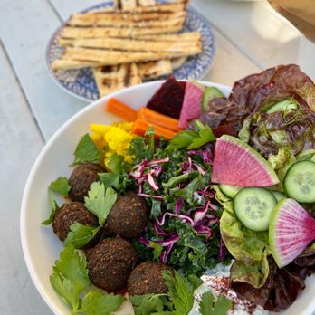 The Daisy Restaurant - Falafel plate - Farmers Market Near Me - Santa Barbara, California