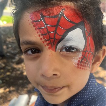Laura Lemon - Face Painting Near Me