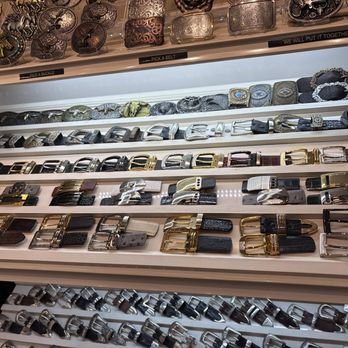 Executive Leather - Leather Goods Near Me - Wellington, Florida Executive Leather - Leather Goods Near Me - Wellington, Florida