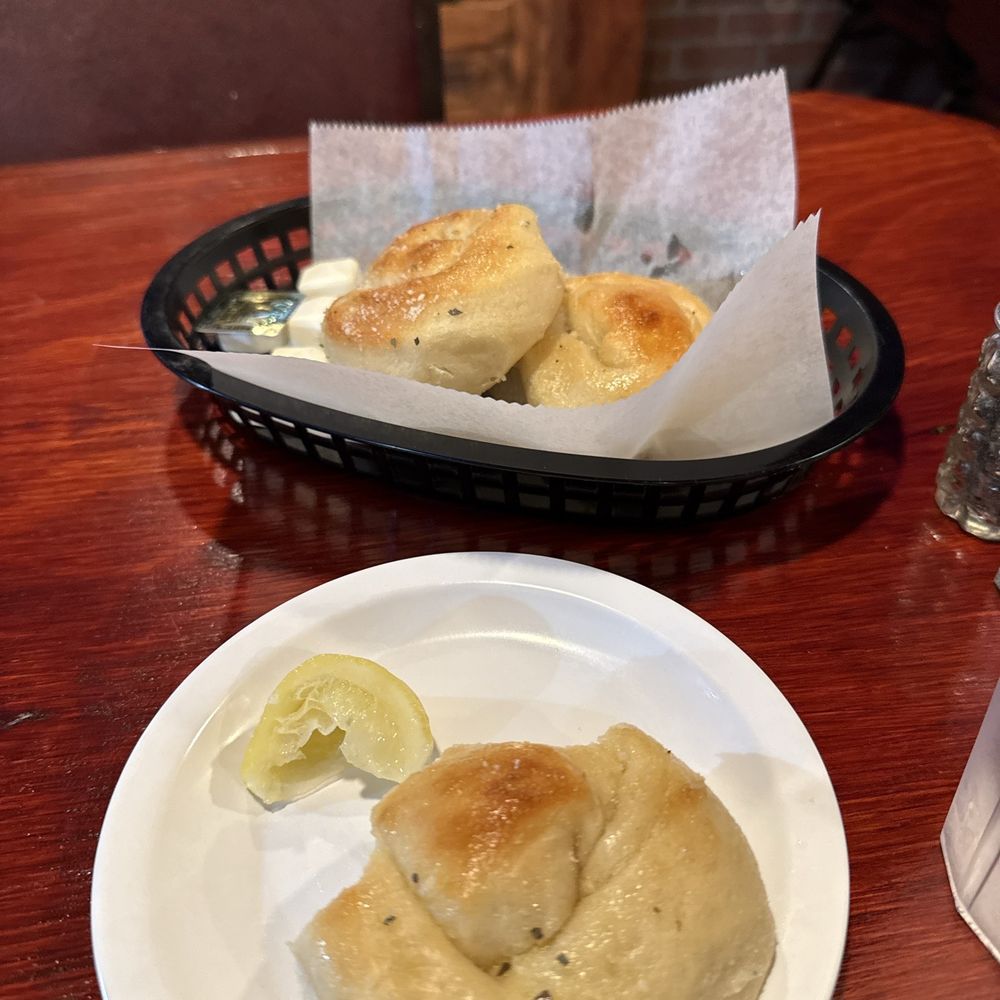 Joe's Italian Restaurant - Dinner rolls - Italian Near Me - Conroe, Texas Joe's Italian Restaurant - Dinner rolls - Italian Near Me - Conroe, Texas