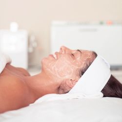 Palm Beach Facials - Glowing skin is always in!