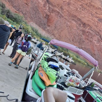 Horseshoe Bend - The boats that take you to you destination - Hiking Near Me - Page, Arizona
