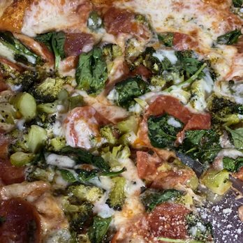 Primo Pizzeria - Cheese and pepperoni pizza with broccoli and spinach - Pizza Near Me - Manassas, Virginia Primo Pizzeria - Cheese and pepperoni pizza with broccoli and spinach - Pizza Near Me - Manassas, Virginia
