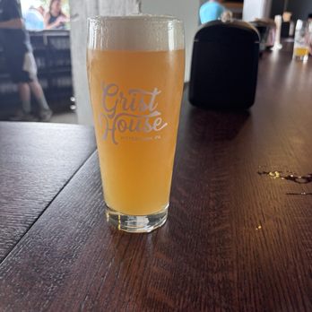 Grist House Command - Chameleon NE IPA - Brewpubs Near Me - Noblestown, Pennsylvania Grist House Command - Chameleon NE IPA - Brewpubs Near Me - Noblestown, Pennsylvania