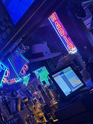 Lainey Wilson's Bell Bottoms Up by null