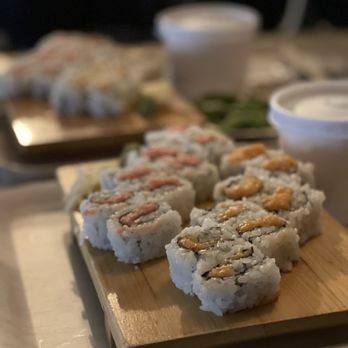 MAKIMAKI SUSHI - Updated August 2025 - 363 Photos & 298