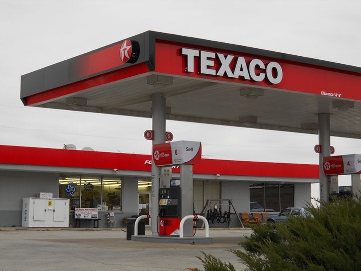 CIRCLE H STORE Updated September 2024 10200 Hwy 6, Navasota, Texas