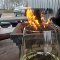 Siltstone Wines - Patio made cozy with yummy blankets and !