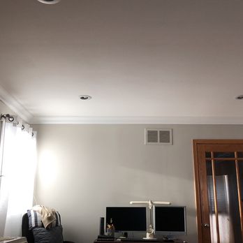 UNG Handyman Services - Crowned molding installed and painted - Flooring Near Me - Nokomis, Florida UNG Handyman Services - Crowned molding installed and painted - Flooring Near Me - Nokomis, Florida