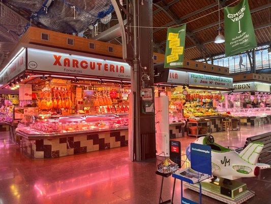 La Concepció Market by null