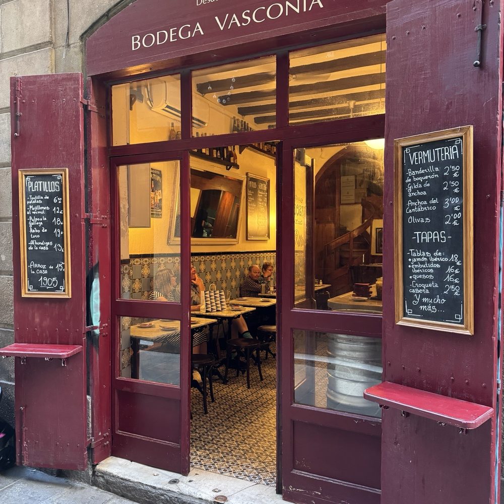 Bodega Vasconia - Spanish Near Me - Barcelona, B
