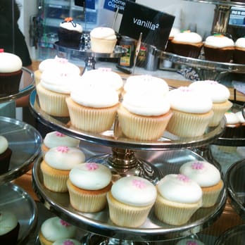 Georgetown Cupcake - Cupcakes Near Me - Washington, DC, District of Columbia