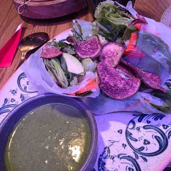 Le Lert - Thai Near Me - Toronto, Ontario