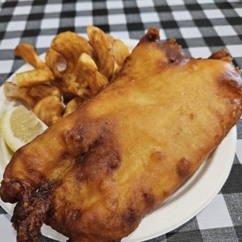 Seafood And Cones - Beer battered fried fish - Ice Cream & Frozen Yogurt Near Me - Raynham, Massachusetts