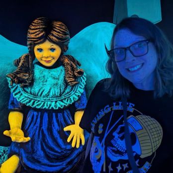 Twilight Zone Mini Golf - Me and talking Tina - Mini Golf Near Me - Las Vegas, Nevada