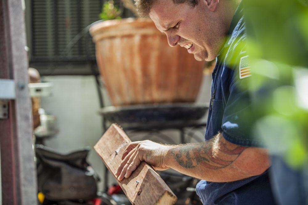 Slide of Electric Wire Services -Anaheim